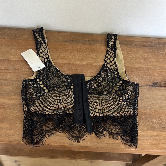 For love and lemons bralette. NWT. Black lace. XS - Picture 2 of 5
